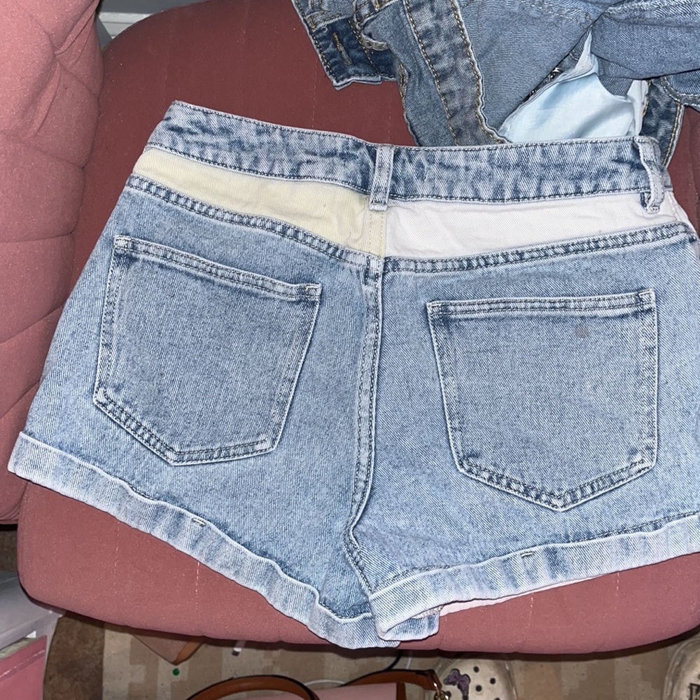 Pacsun Denim Shorts - Picture 2 of 2